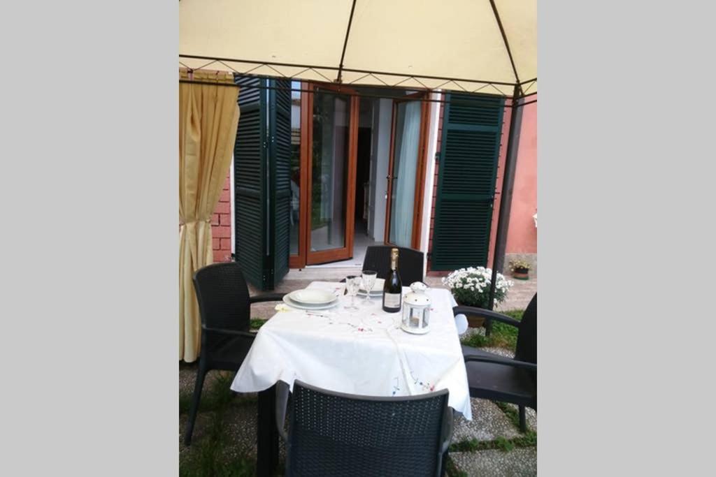 La Rosa Apartment ลาสเปเซีย ภายนอก รูปภาพ