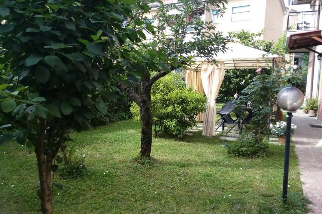 La Rosa Apartment ลาสเปเซีย ภายนอก รูปภาพ